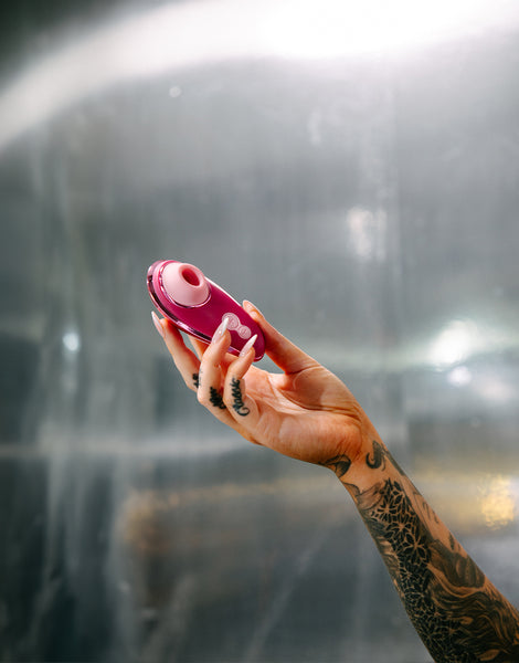 Iggy Azalea X Womanizer Liberty 2 in Metal Pink