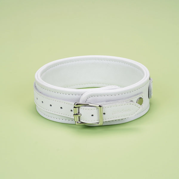 Fuji White Leather Collar by Liebe Seele