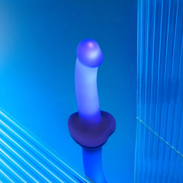 Strap On Me - Glow-LED Dildo
