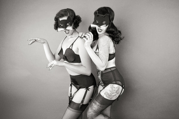 Retro Bettie Page Satin 6 Strap Wide Suspender Belt