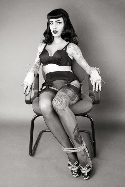 Retro Bettie Page Satin 6 Strap Wide Suspender Belt