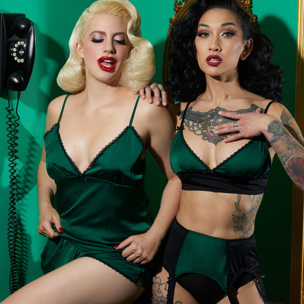 LAST CHANCE! Diana Green Suspender Belt by Kiss Me Deadly